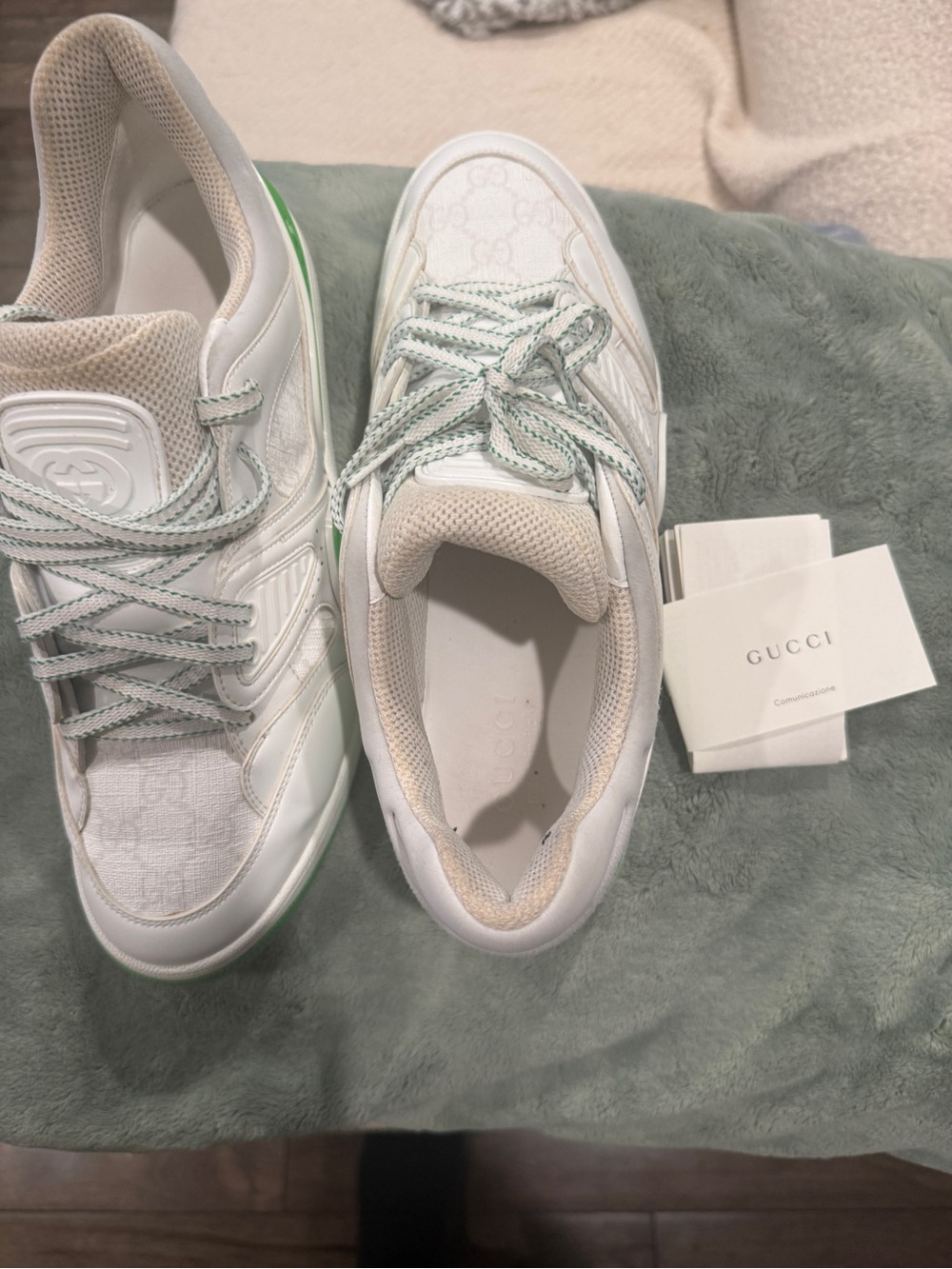 Gucci White Low-Top Sneakers with Mint Accents - Picture 1 of 10